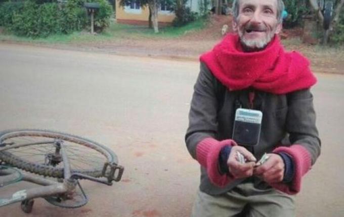 João da Bike ganha nova bicicleta em cidade da Argentina