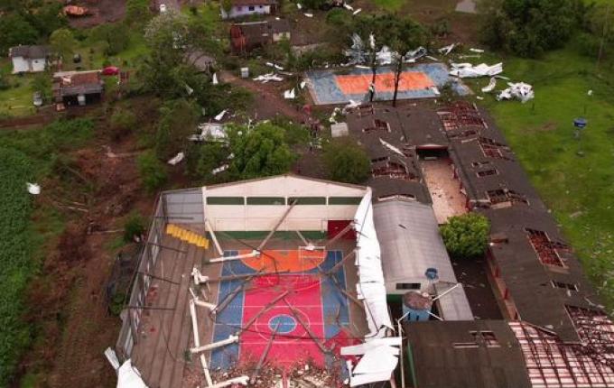 Prefeita de Dionísio Cerqueira alerta para necessidade de reforço na Defesa Civil após tornado