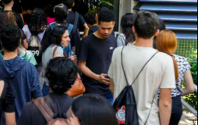 Senado aprova cota de 30% em concursos para negros e indígenas