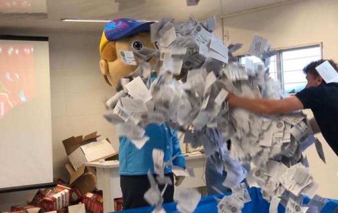 Cerca de trezentos mil cupons são distribuídos na campanha Natal de prêmios 2022