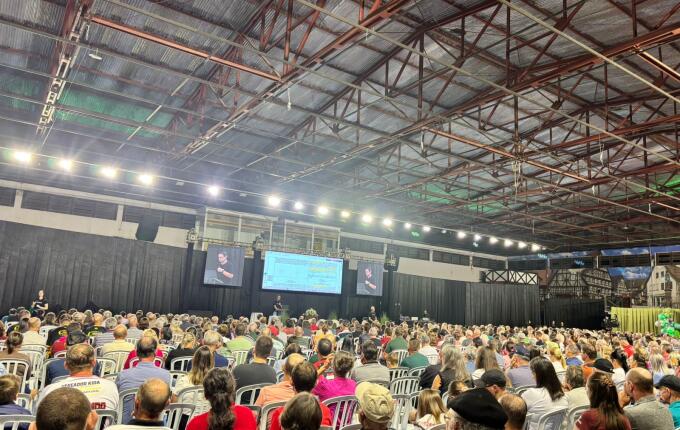 Sicoob Creditapiranga reúne grande público em Assembleia