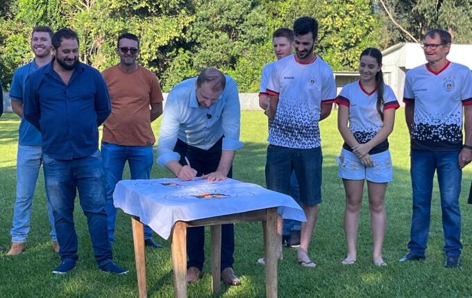 São Bernardino avança com energia elétrica, reforma de campo 19 de Julho e melhorias na APAE