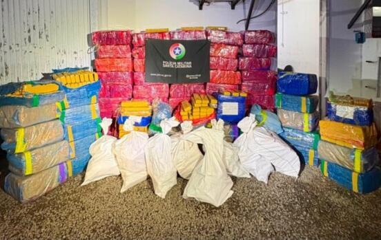 PM apreende quase 1,8 tonelada de maconha em depósito de drogas no Sul de SC