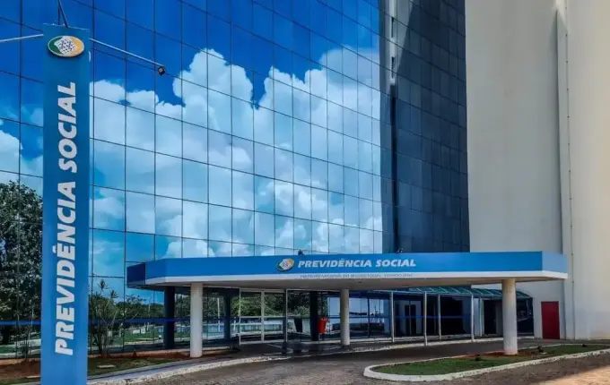 Nova pensão do INSS garante renda extra de mais R$ 1,6 mil para vítimas de crime hediondo