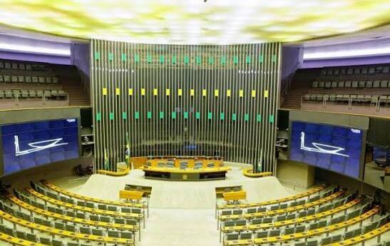 Santa Catarina define os 16 deputados federais eleitos; confira a lista