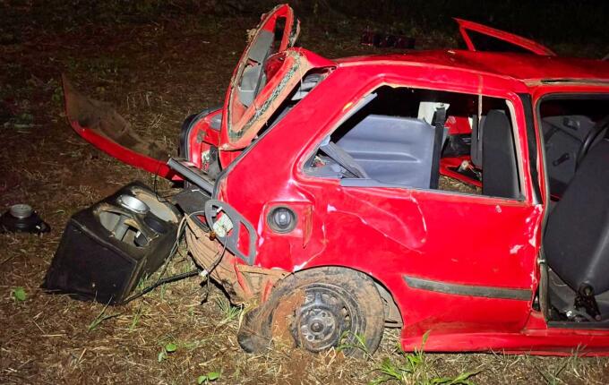 Saída de pista deixa 5 pessoas feridas na SC 163, em São Miguel do Oeste