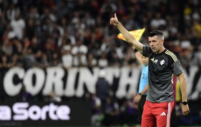Pezzolano vê Inter como o favorito no Gre-Nal 452: "Jogamos em casa"