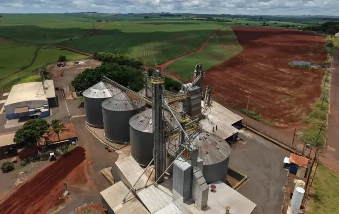 Brasil consegue armazenar apenas metade da safra de grão