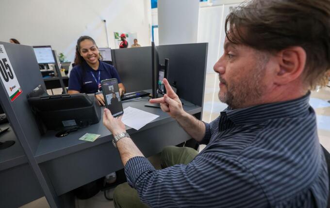 Programa de intérpretes de Libras registra mais de mil atendimentos em SC