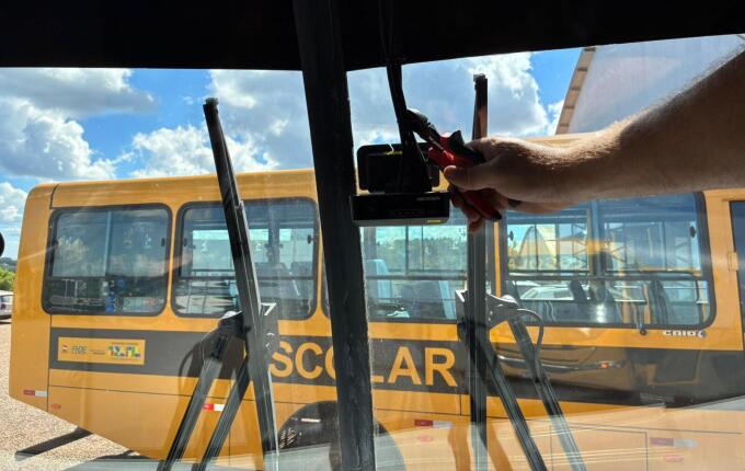 Secretaria de educação de Iporã Do Oeste implanta câmeras e rastreamento em ônibus do transporte escolar