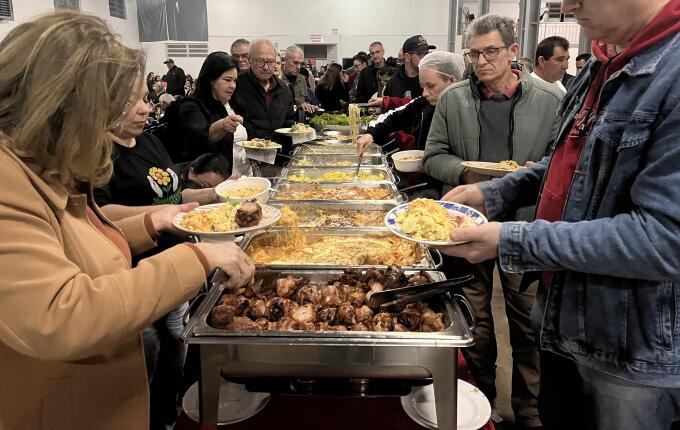 25º Jantar italiano da APAE reúne mais de 600 pessoas em São Miguel do Oeste