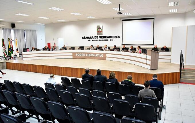 Câmara aprova crédito de R$ 298 mil para compra de implementos agrícolas em SMO