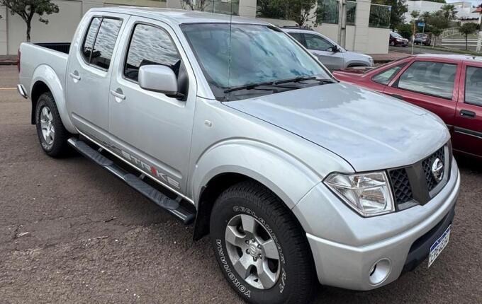 Caminhonete furtada em propriedade de São Miguel do Oeste é encontrada batida na Argentina