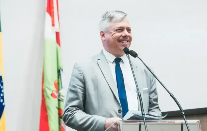 STF nega habeas corpus e mantém deputado de SC inelegível após viagem