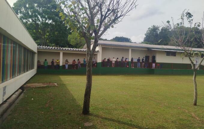 Justiça Eleitoral mantém votação tranquila e orienta eleitores a procurar as urnas antes das 17h