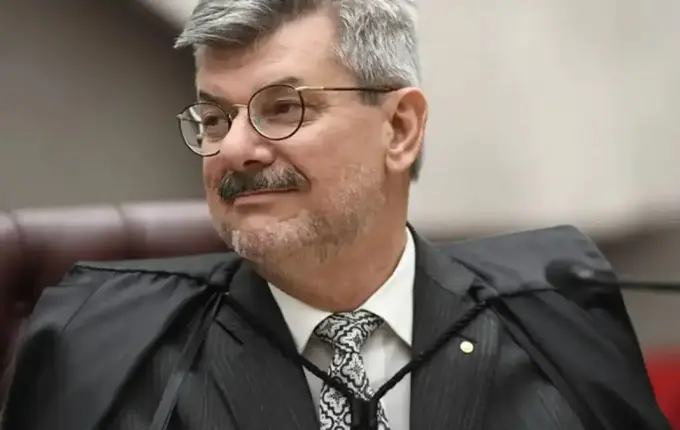 STF determina abertura de inquérito contra ministro Marco Buzzi por importunação sexual