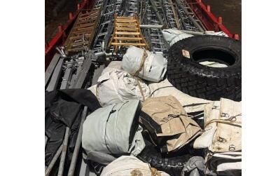 PM apreende caminhão com carga sem documentação em Paraíso