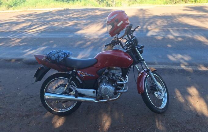 Idoso fica ferido em queda de moto na SC-161, em Flor do Sertão