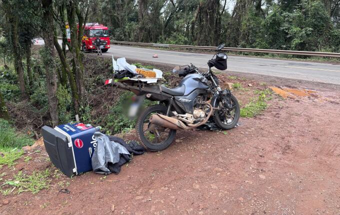 Motociclista fica ferido em grave acidente na BR 282, entre Iraceminha e Maravilha