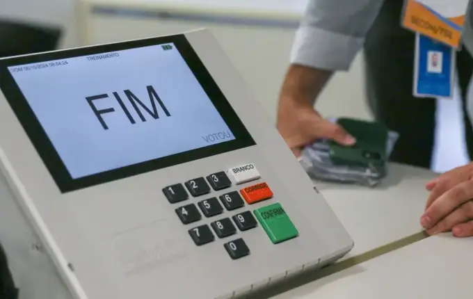 URGENTE: Votação é prorrogada até às 19h em todo o país