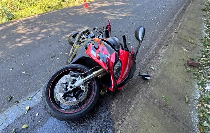 Motociclista de Maravilha morre após saída de pista na BR-282, em São Miguel do Oeste