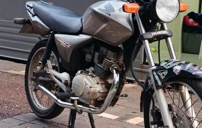 Motocicleta é furtada de garagem no bairro Salete, em SMO
