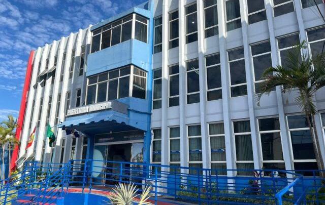 Administração de Guaraciaba paga primeira parcela do 13º salário aos servidores