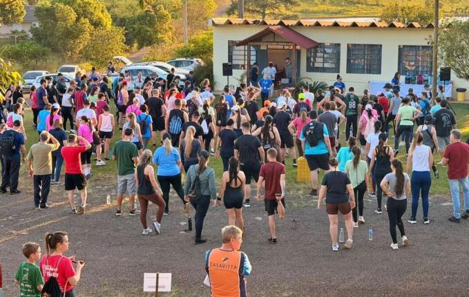 8ª edição da Caminhada da Primavera reúne 500 participantes no interior de São Miguel do Oeste