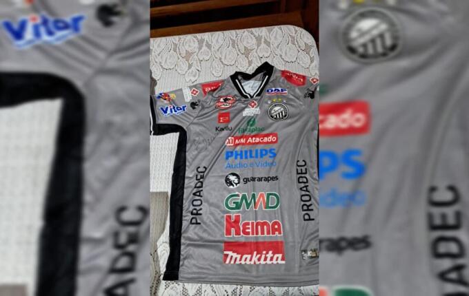 Goleiro do Operário-PR participa de campanha solidária para adolescente com leucemia em Itapiranga