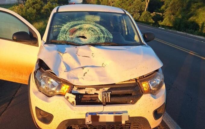 Homem morre atropelado por carro na BR-282, em Xanxerê