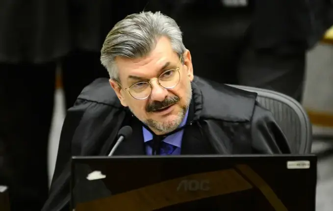STJ decide pela perda do cargo do ministro Marco Buzzi após denúncias de assédio sexual