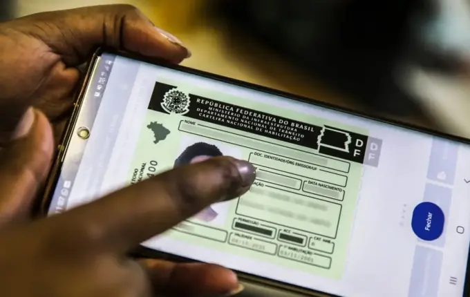 Detran bloqueia emissão da CNH para motoristas com CPF irregular