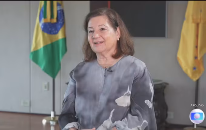 Governo brasileiro estuda resposta após EUA revogarem visto de embaixadora