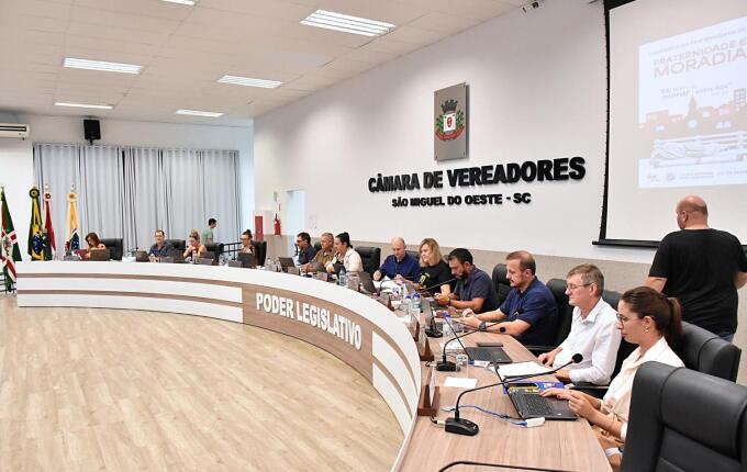 Câmara aprova projeto que cria novas regras para uso do Parque de Exposições