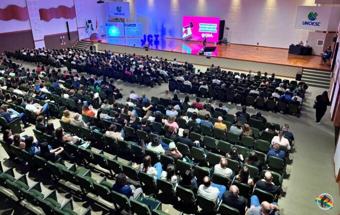 Imersão Escola de Líderes da JCI reúne cerca de 450 pessoas em São Miguel do Oeste