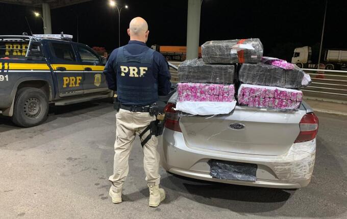 PRF apreende 100 quilos de maconha na BR-163 em Guaraciaba