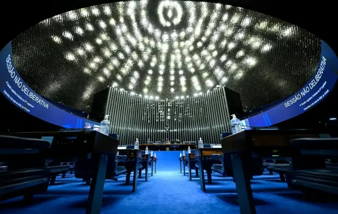 Plenário do Senado pode levar mais de 30 dias para votar PEC 6x1