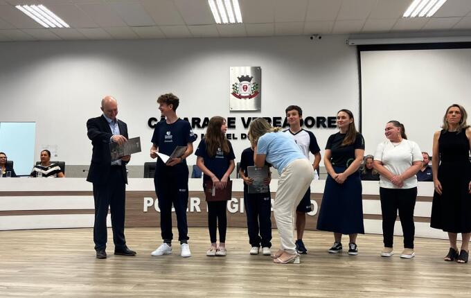 Jovens parlamentares são diplomados e elegem Mesa Diretora em São Miguel do Oeste