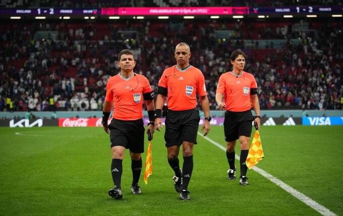 Arbitragem brasileira vai comandar jogo de abertura da Copa do Mundo
