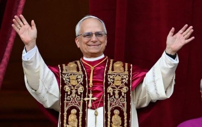 Papa Leão XIV é diagnosticado com câncer de pulmão após cirurgia