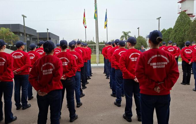 Bombeiros militares temporários iniciam formação em SMO