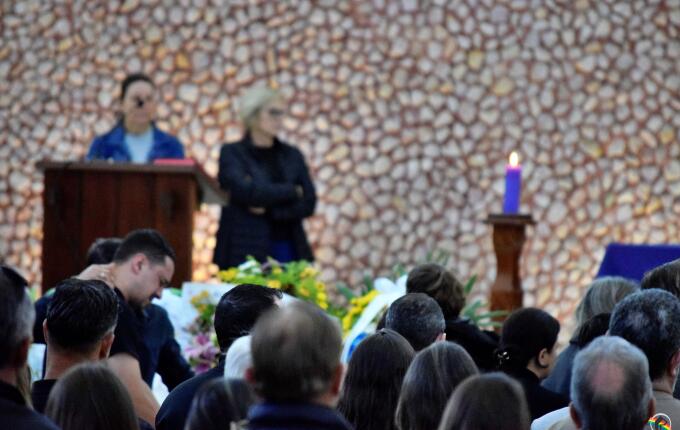 Irmãs mortas em acidente na BR-163 são sepultadas em SMO