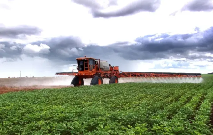 Governo prepara lista de defensivos agrícolas considerados altamente perigosos