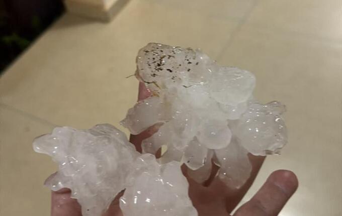 Granizo causa danos em municípios do Extremo Oeste