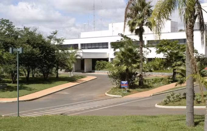 PF cumpre mandados em investigação sobre suposto plano contra Embaixada dos EUA no Brasil