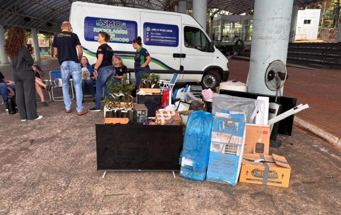Campanha do Lions Clube Universidade arrecada lixo eletrônico na Praça Central de São Miguel do Oeste