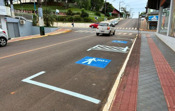 Iporã do Oeste implanta vagas especiais de estacionamento para idosos e deficientes