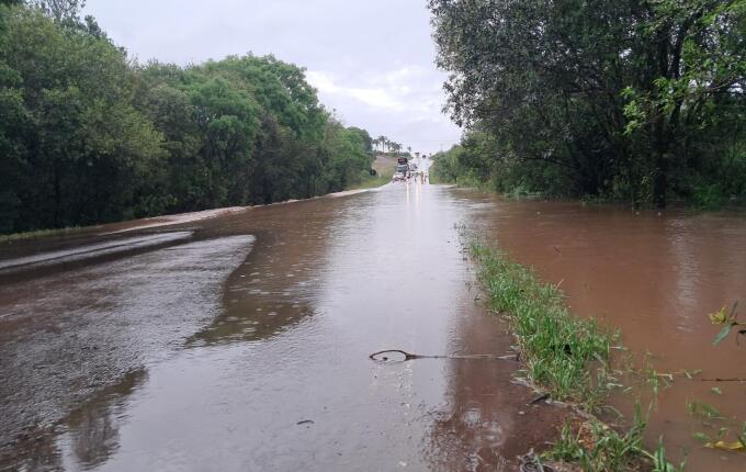 Chuva acumula mais de 200 milímetros em Campo Erê e Defesa Civil alerta eleitores para riscos nas estradas