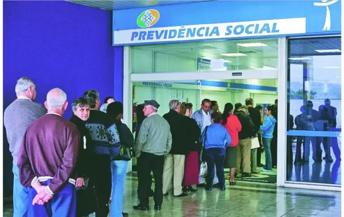 Justiça libera R$ 2,5 bilhões para pagamento de atrasados do INSS
