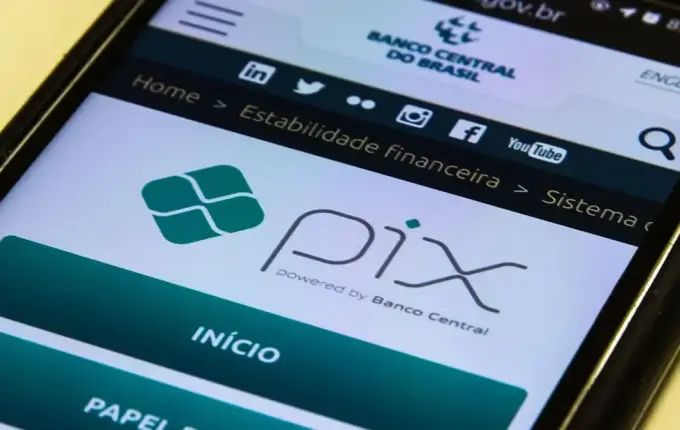 Senado aprova projeto que cria pagamento automático de pensão alimentícia